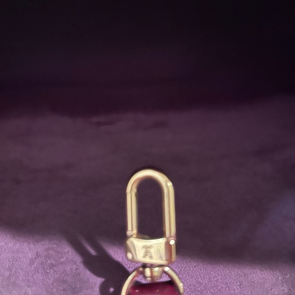 LOUIS VUITTON Vernis Wilshire PM - Picture 13 of 15